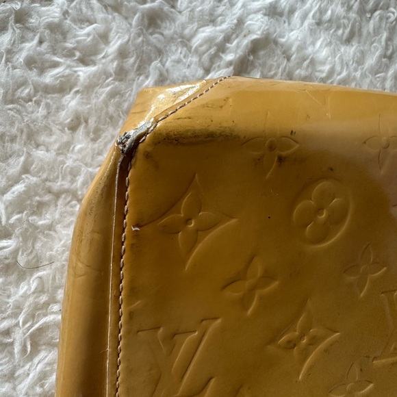 Louis Vuitton Monogram Yellow Vernis Reade GM Tote XL - Picture 9 of 14